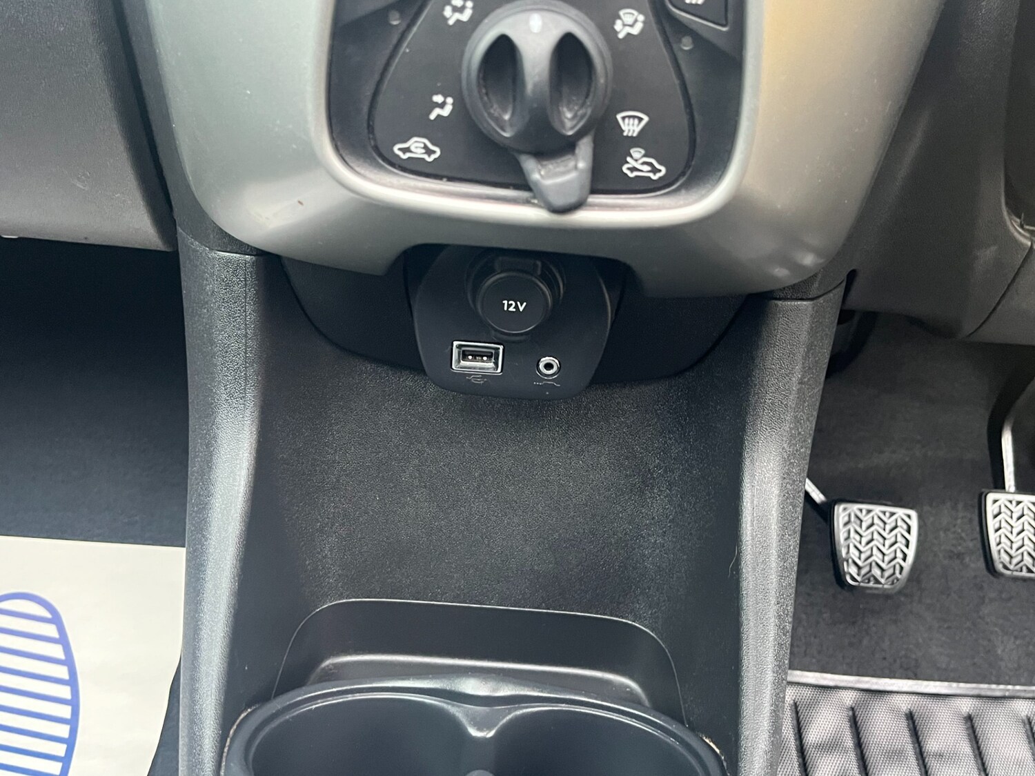 Used Peugeot 108 2015 for sale - 77339608: Photo 33