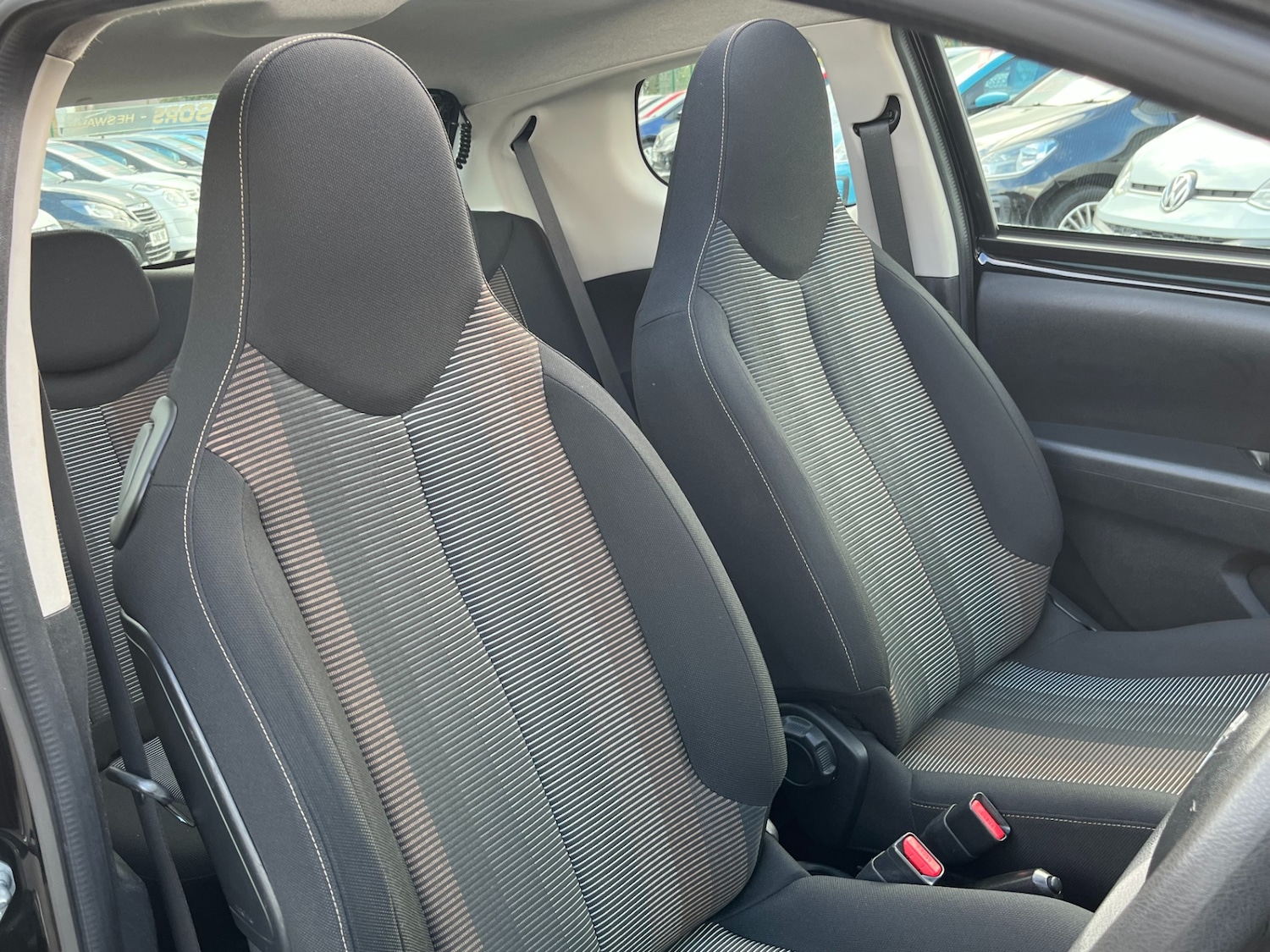 Used Peugeot 108 2015 for sale - 76594878: Photo 12