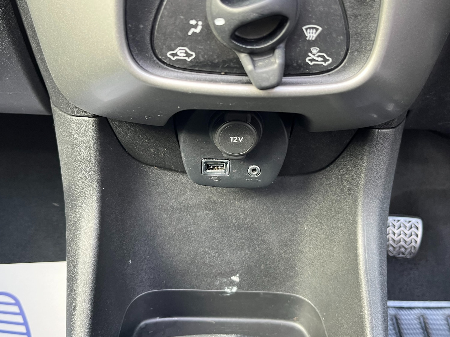 Used Peugeot 108 2015 for sale - 76594878: Photo 42