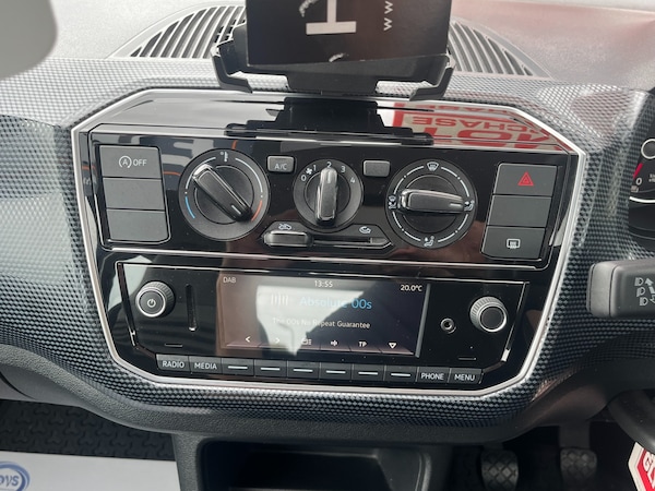 Used Volkswagen up! 2018 for sale - 75304863: Photo 31