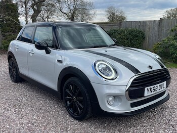Used MINI Hatch 2018 for sale - 78615212: Photo