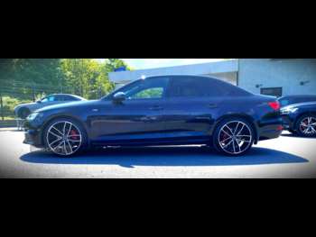 Used Audi A4 2017 for sale - 74600550: Photo