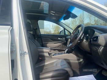 Used Hyundai Santa Fe 2020 for sale - 79133200: Photo