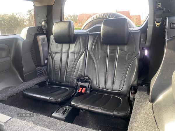 Used Land Rover Defender 2023 for sale - 77970933: Photo 6