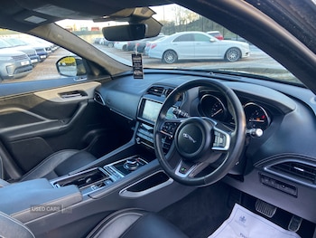 Used Jaguar F-Pace 2019 for sale - 78302232: Photo