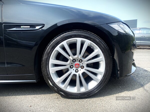 Used Jaguar XF 2017 for sale - 74852532: Photo 9