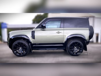 Used Land Rover Defender 2023 for sale - 75942294: Photo
