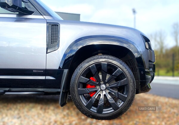 Used Land Rover Defender 2023 for sale - 77672390: Photo 12