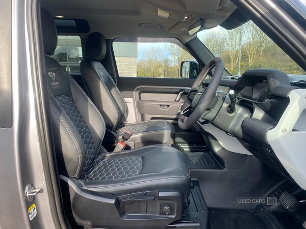 Used Land Rover Defender 2023 for sale - 77672390: Photo 22