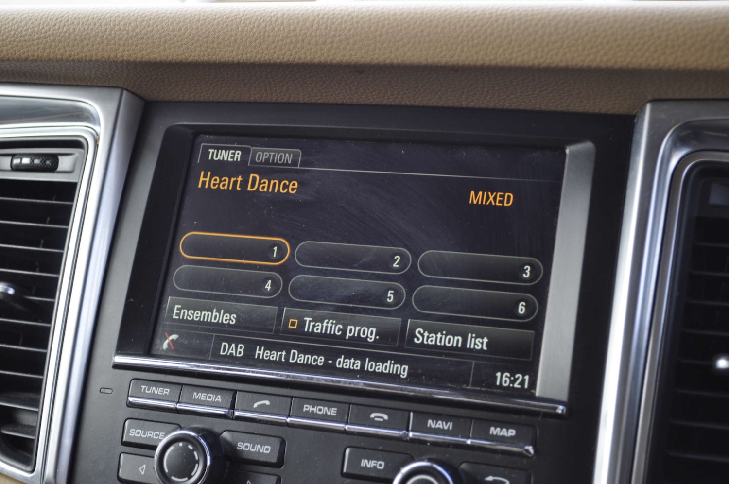 Used Porsche Macan 2015 for sale - 75674520: Photo 19