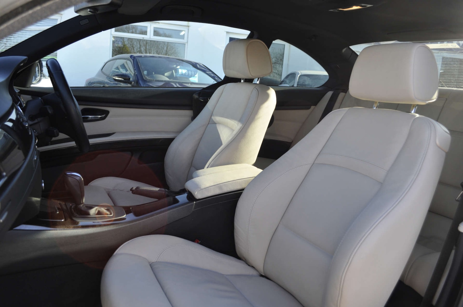 Used BMW 3 Series 2011 for sale - 77976984: Photo 12