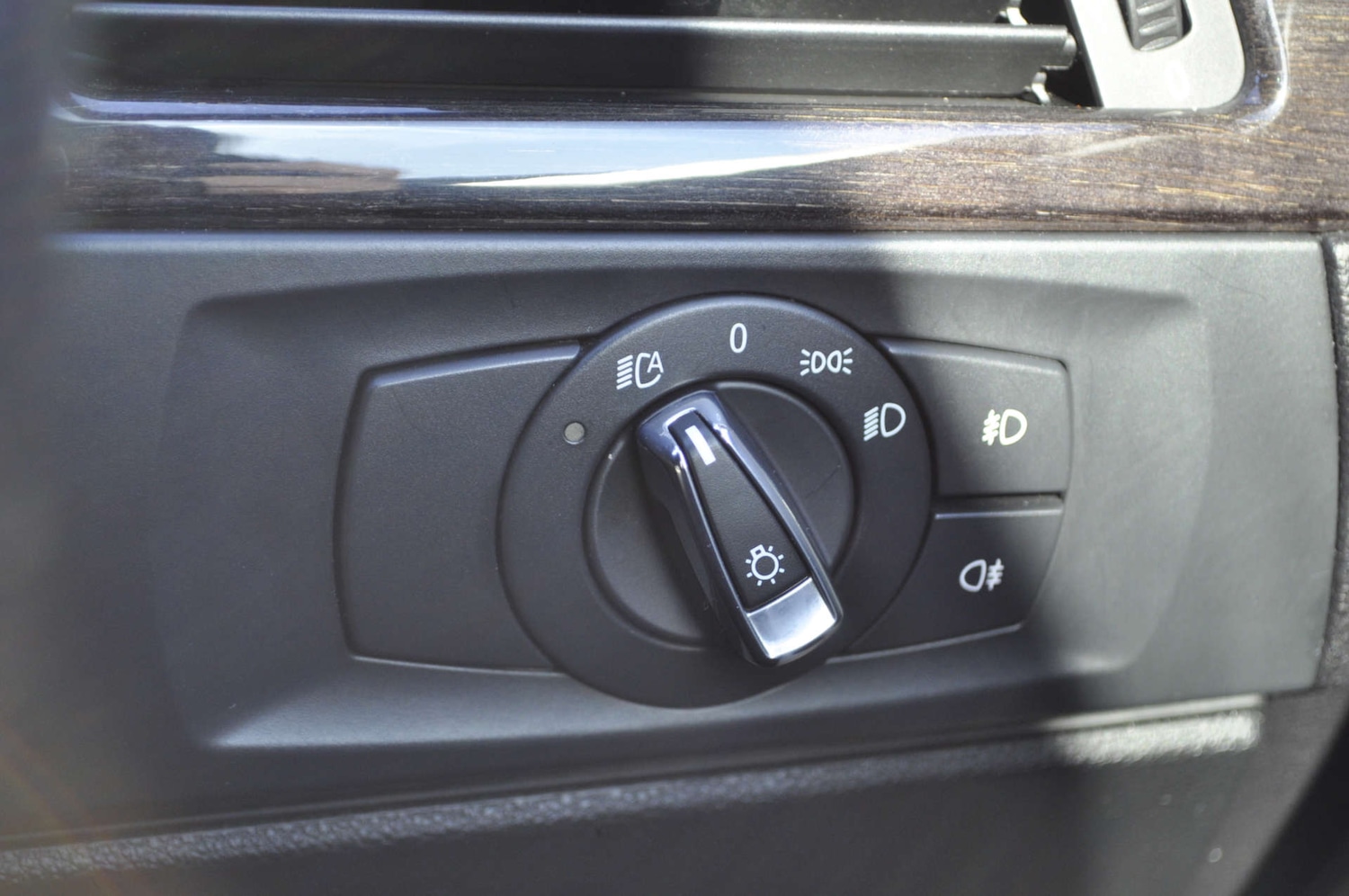 Used BMW 3 Series 2011 for sale - 77976984: Photo 21