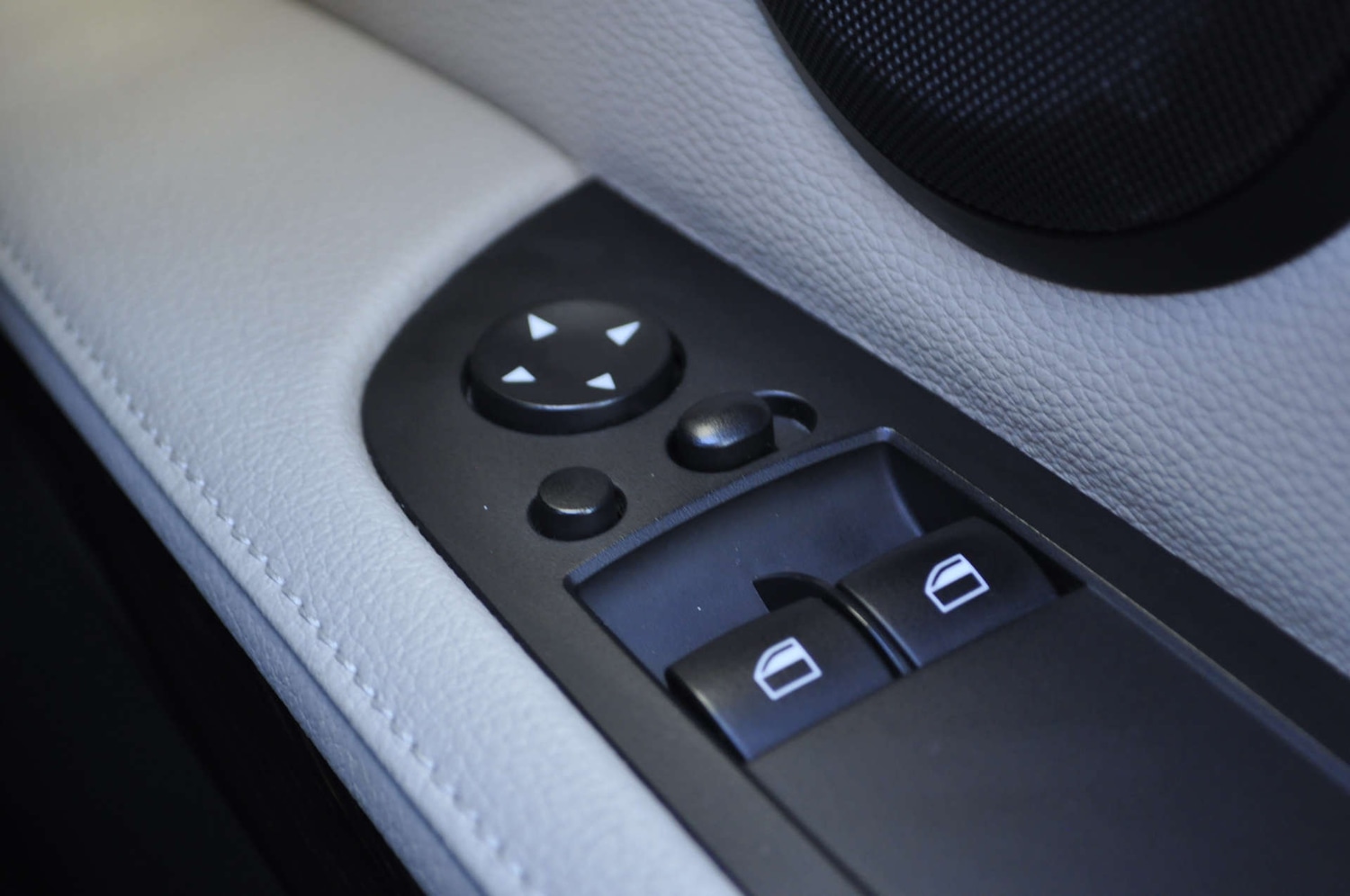 Used BMW 3 Series 2011 for sale - 77976984: Photo 22