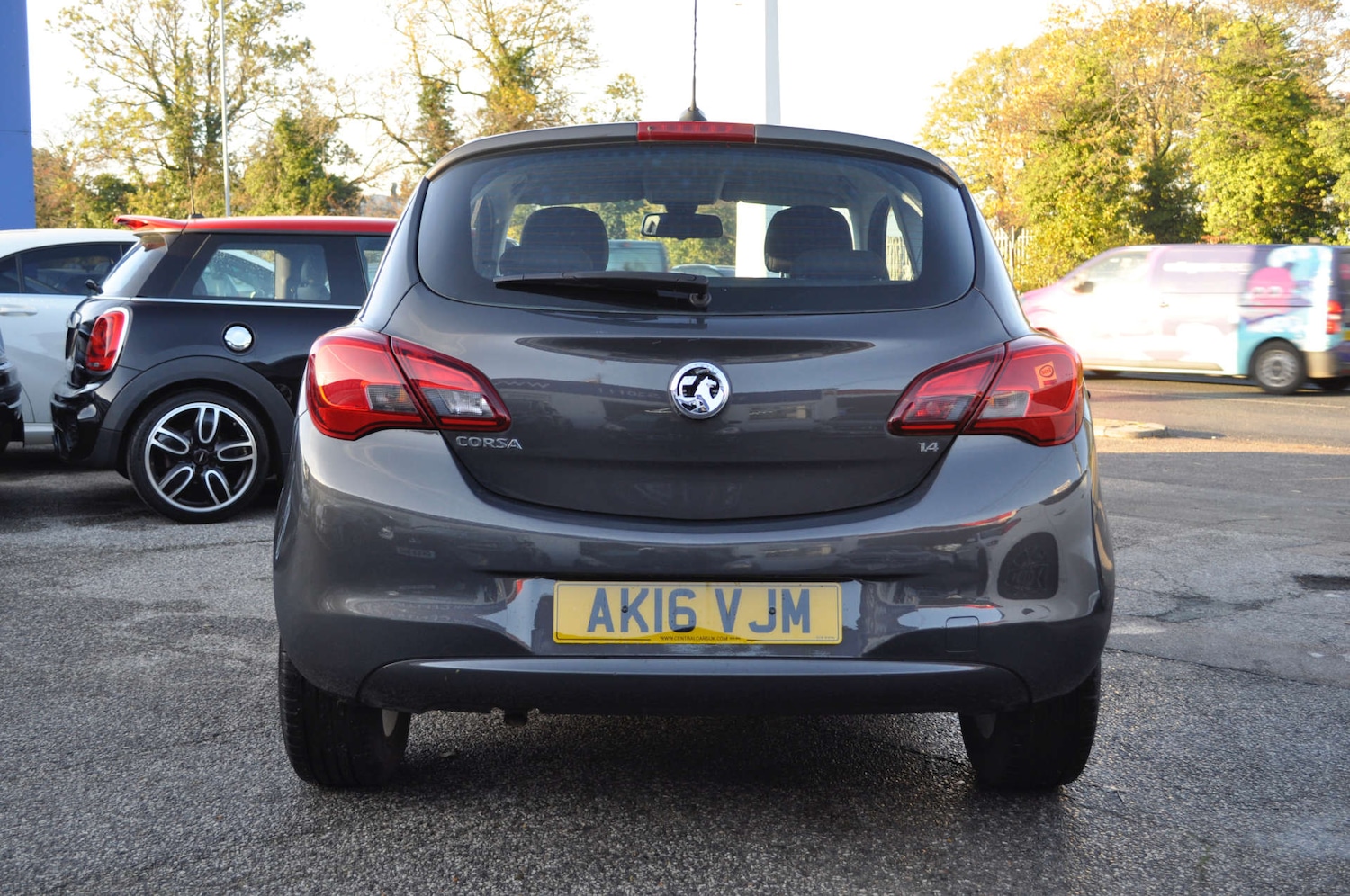 Used Vauxhall Corsa 2016 for sale - 76599663: Photo 2