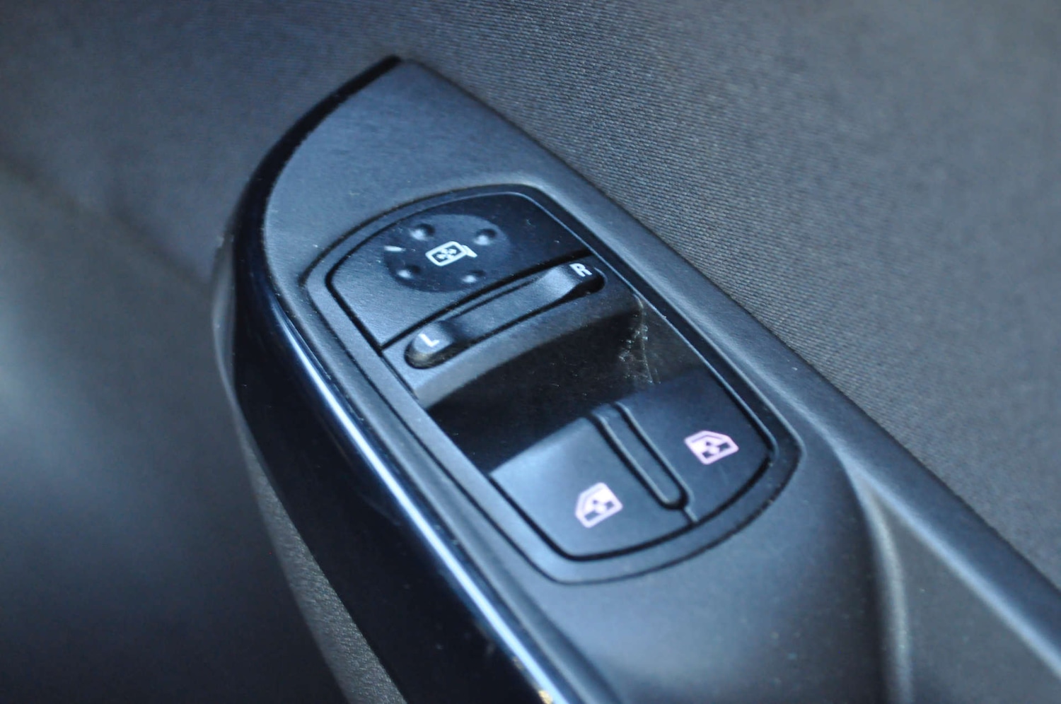 Used Vauxhall Corsa 2016 for sale - 76599663: Photo 24