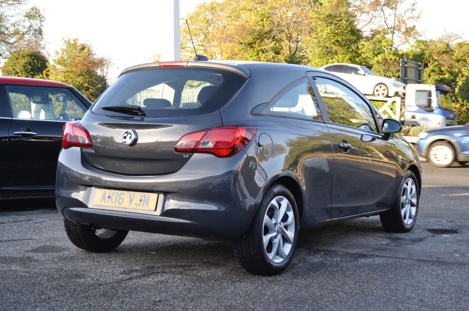 Used Vauxhall Corsa 2016 for sale - 76599663: Photo 6