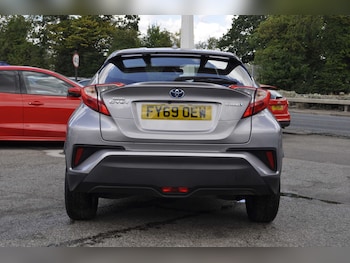 Used Toyota C-HR 2019 for sale - 79320878: Photo