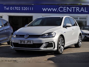 Used Volkswagen Golf 2018 for sale - 78080655: Photo