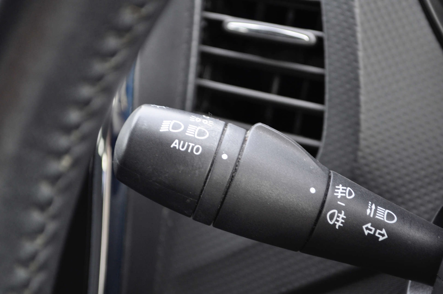 Used Renault Captur 2014 for sale - 76449802: Photo 19