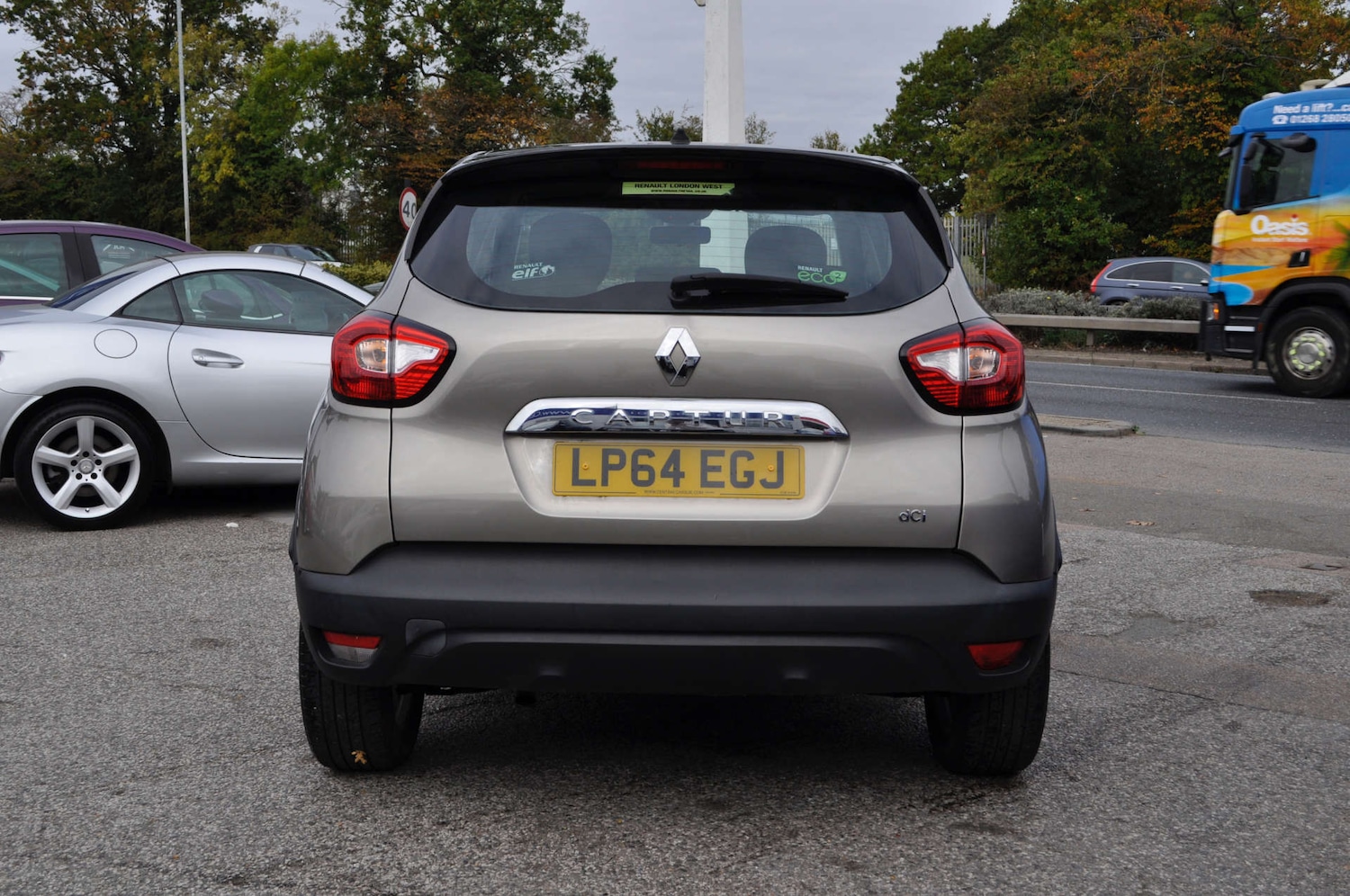 Used Renault Captur 2014 for sale - 76449802: Photo 2