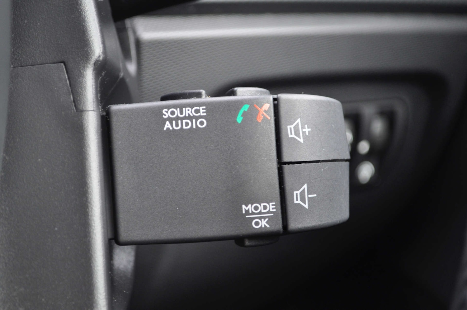 Used Renault Captur 2014 for sale - 76449802: Photo 20