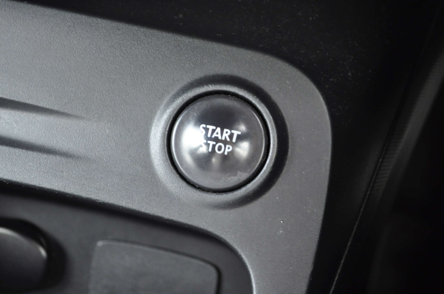 Used Renault Captur 2014 for sale - 76449802: Photo 24