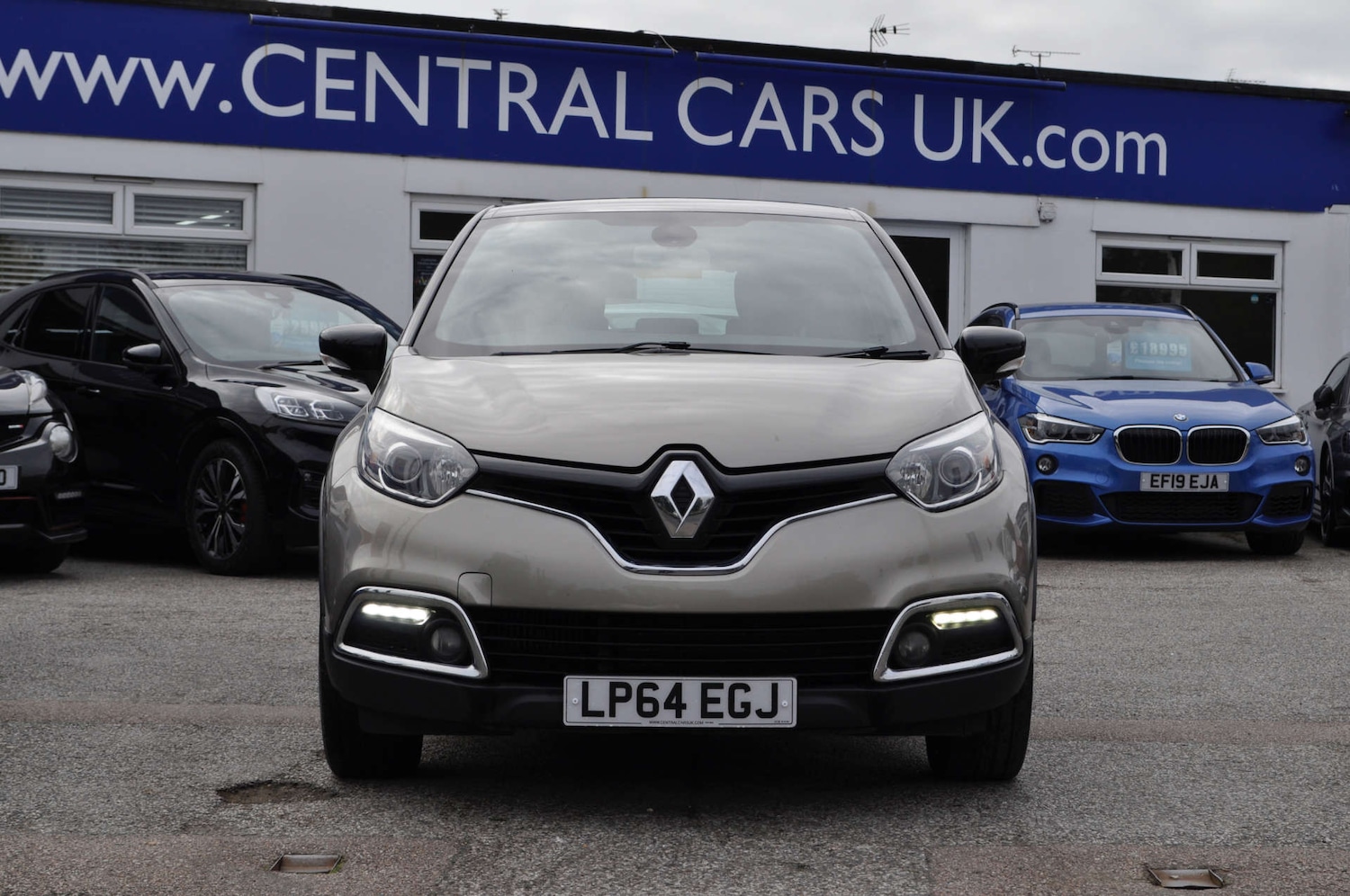 Used Renault Captur 2014 for sale - 76449802: Photo 3