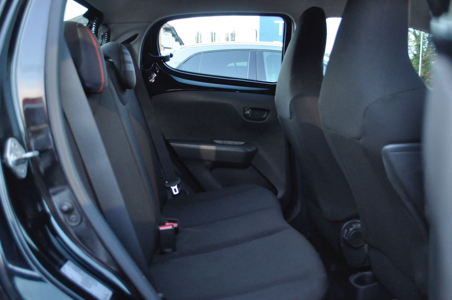 Used Peugeot 108 2014 for sale - 76830084: Photo 11