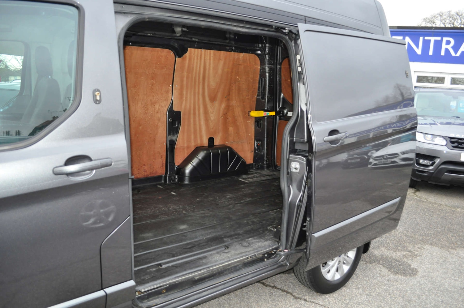 Used Ford Transit Custom 2022 for sale - 76949889: Photo 16