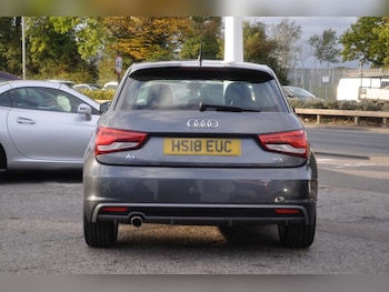Used Audi A1 2018 for sale - 76102721: Photo