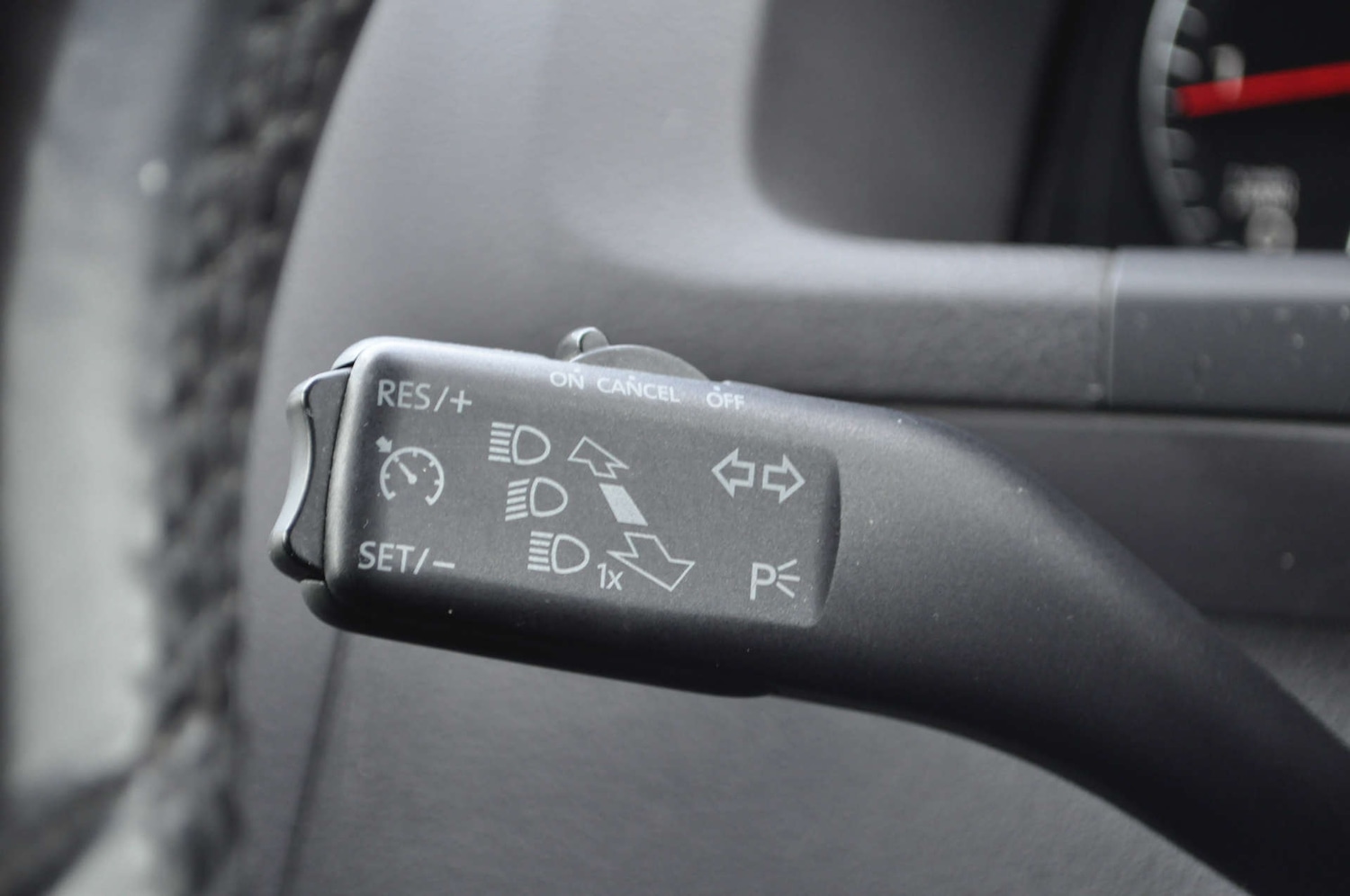 Used Volkswagen Touran 2012 for sale - 76374448: Photo 16