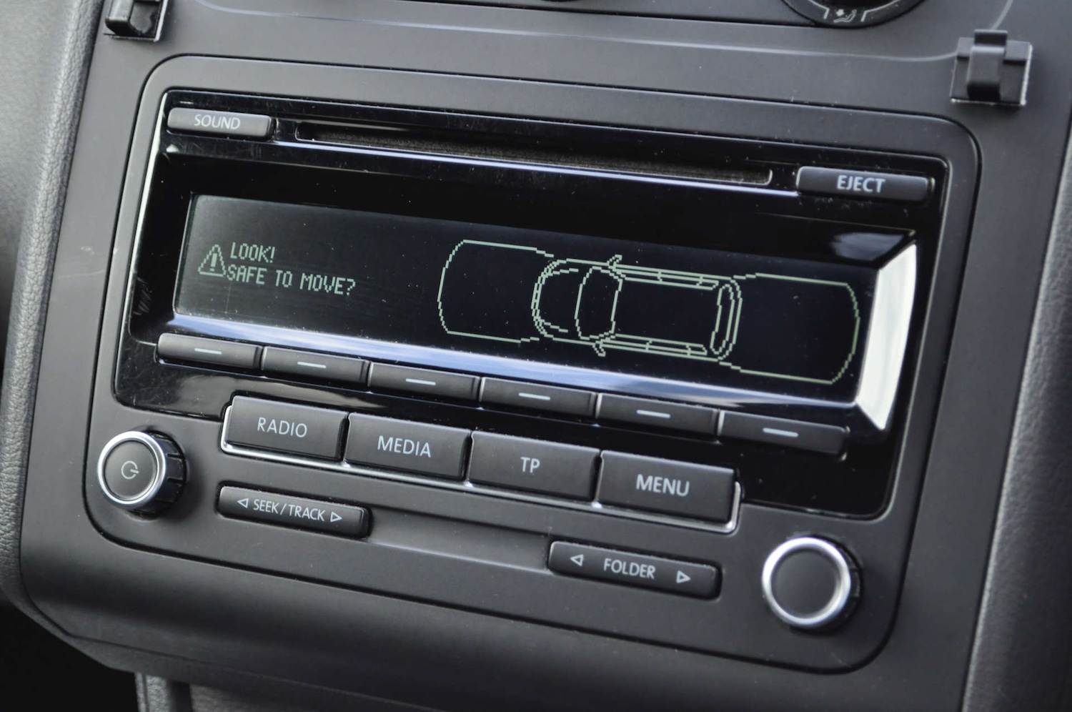 Used Volkswagen Touran 2012 for sale - 76374448: Photo 18