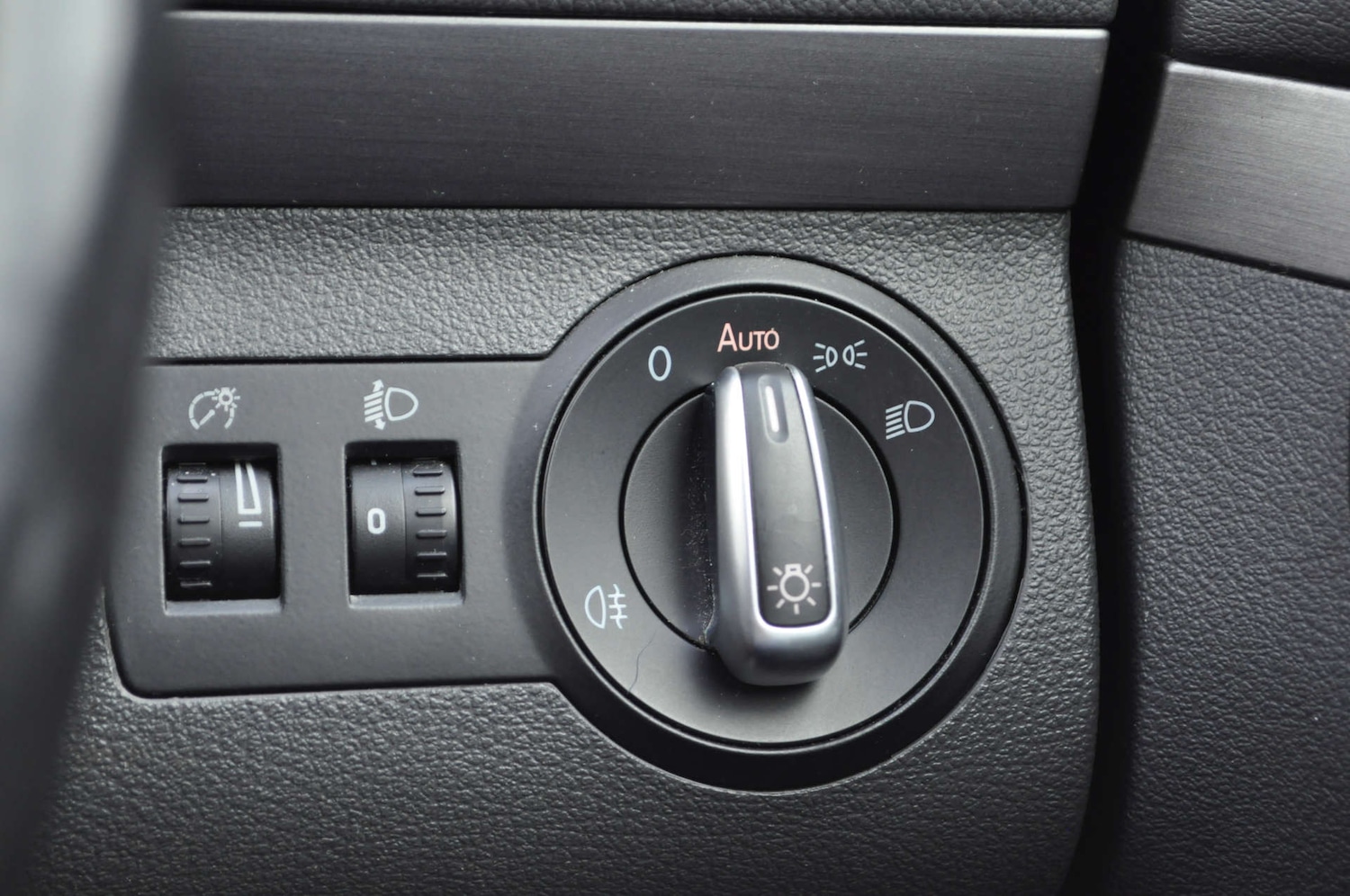 Used Volkswagen Touran 2012 for sale - 76374448: Photo 20