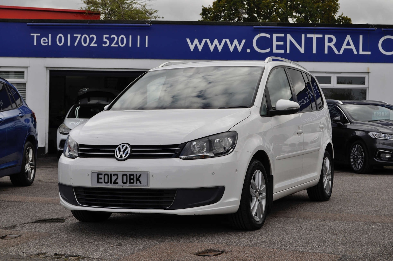 Used Volkswagen Touran 2012 for sale - 76374448: Photo 4