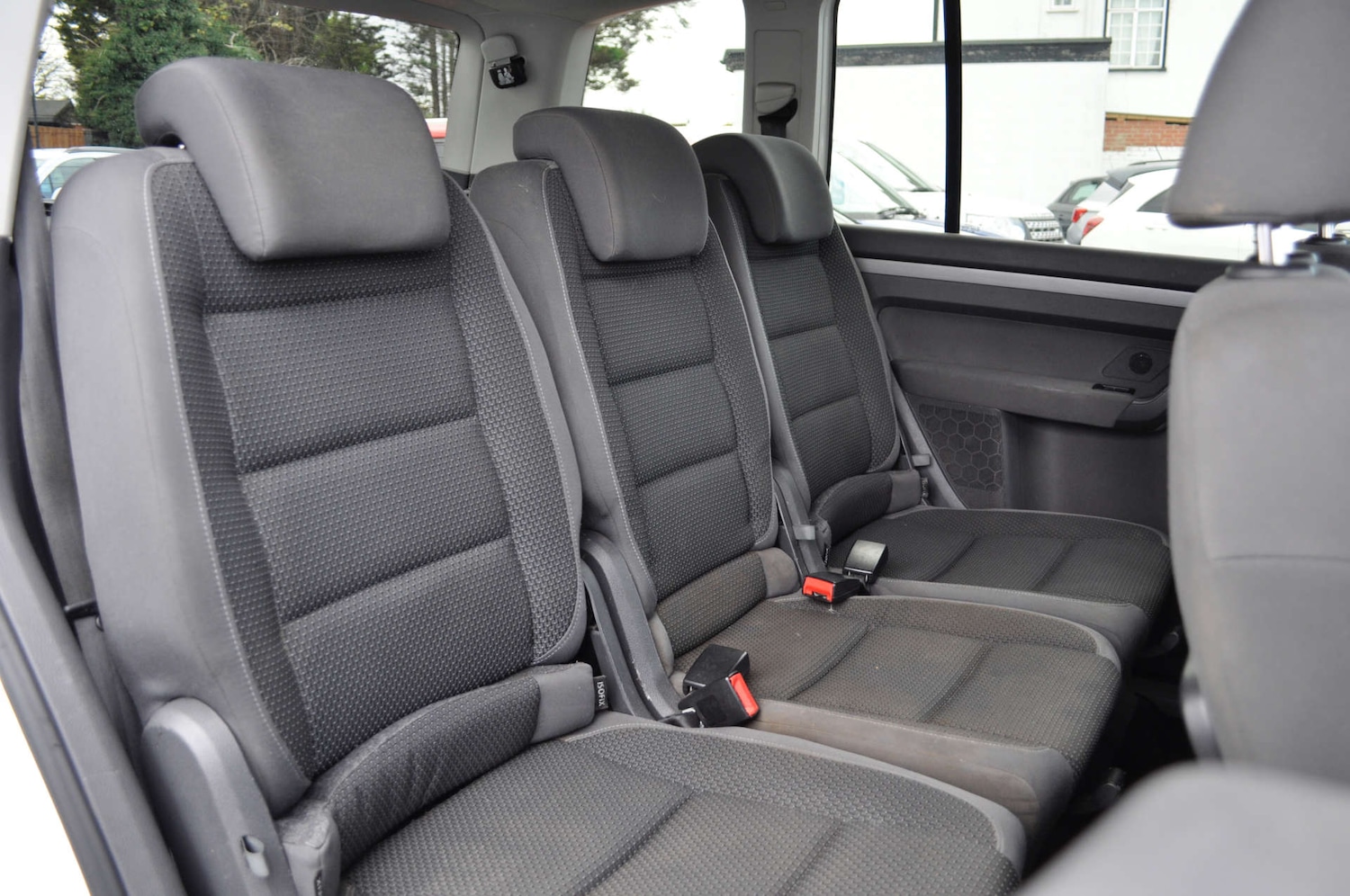 Used Volkswagen Touran 2012 for sale - 76374448: Photo 9