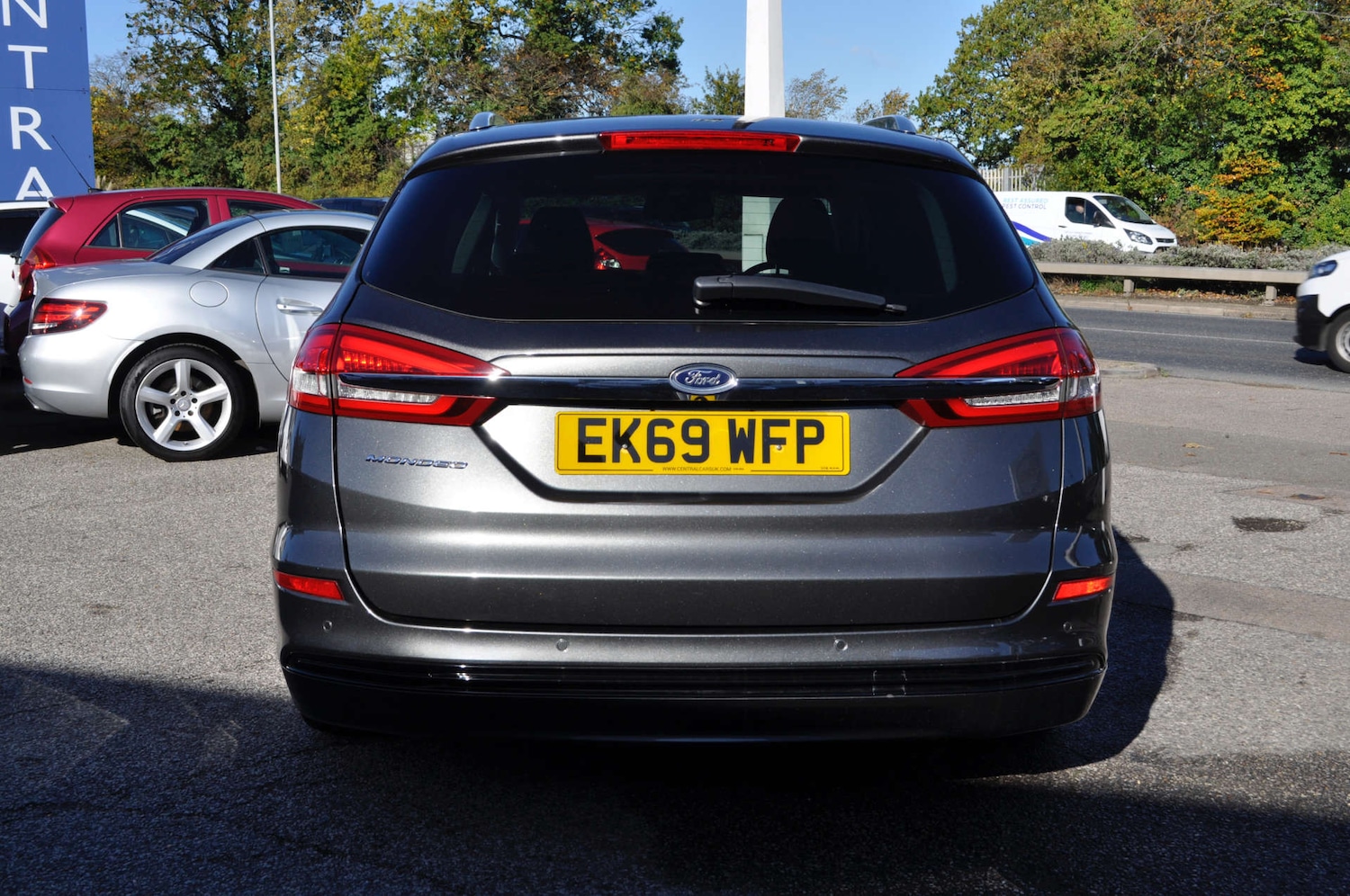 Used Ford Mondeo 2019 for sale - 76343749: Photo 2