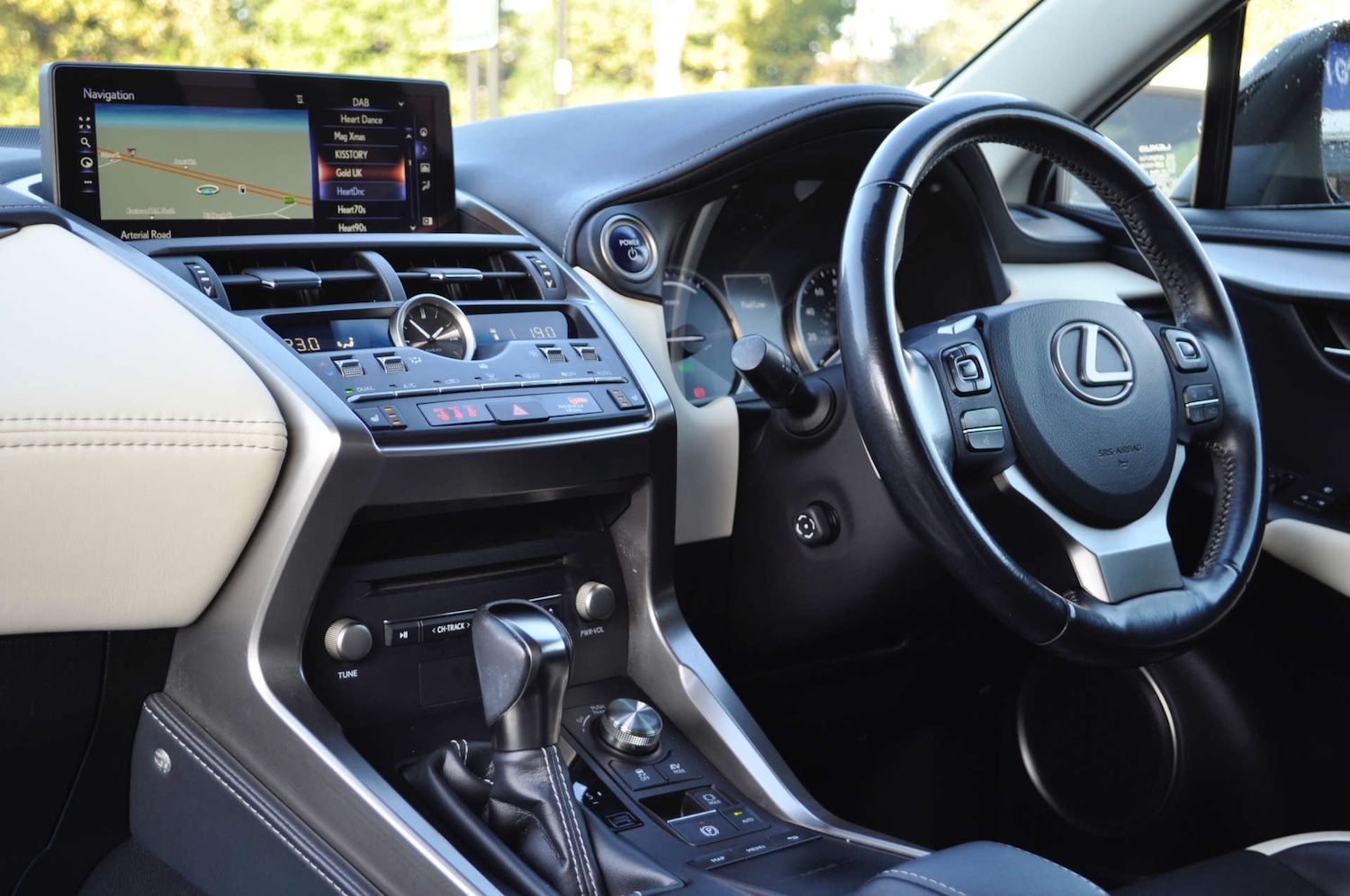 Used Lexus NX 2018 for sale - 76698045: Photo 12