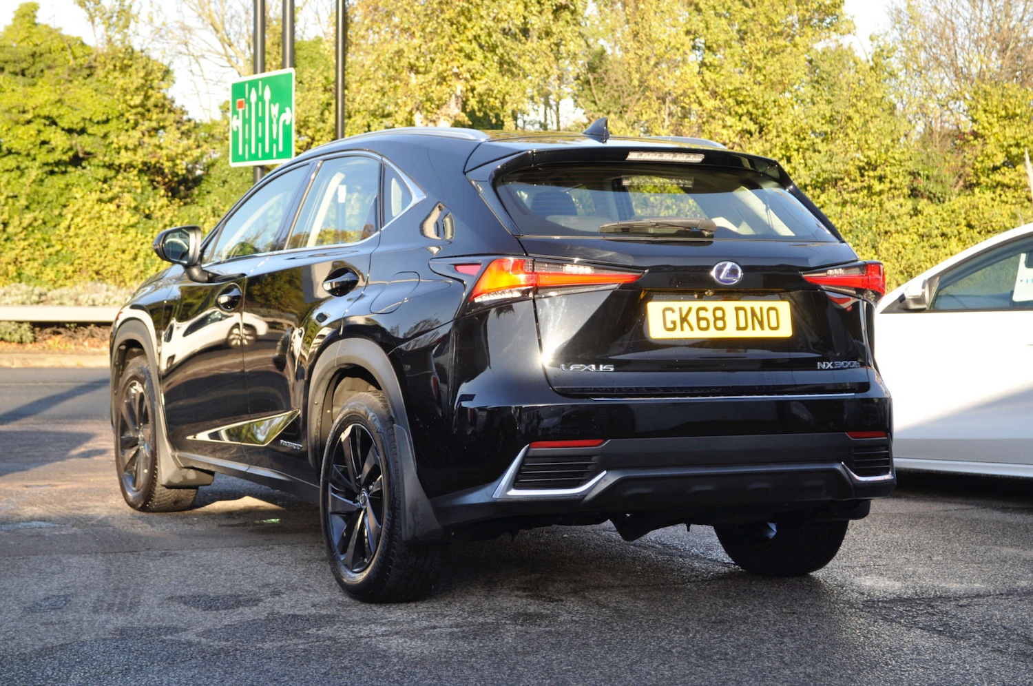 Used Lexus NX 2018 for sale - 76698045: Photo 5