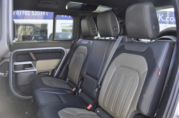 Used Land Rover Defender 2021 for sale - 73849873: Photo 10