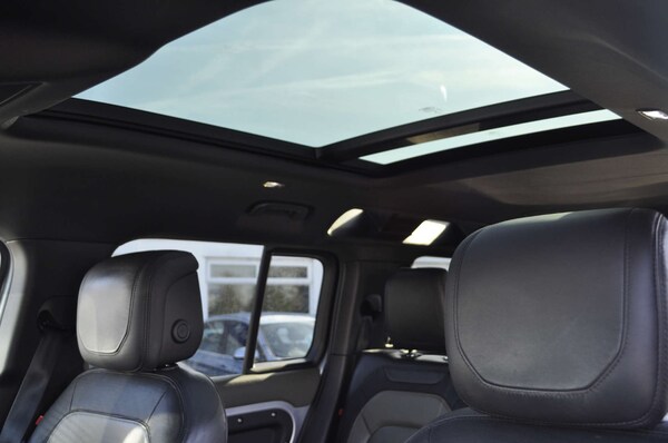 Used Land Rover Defender 2021 for sale - 73849873: Photo 12