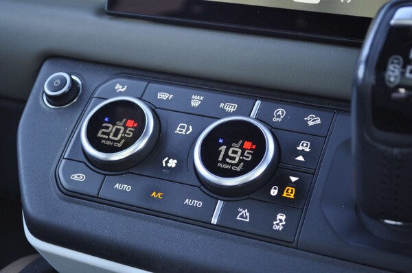 Used Land Rover Defender 2021 for sale - 73849873: Photo 20