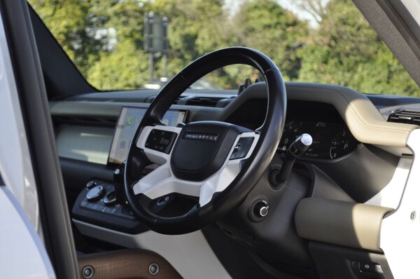 Used Land Rover Defender 2021 for sale - 73849873: Photo 7