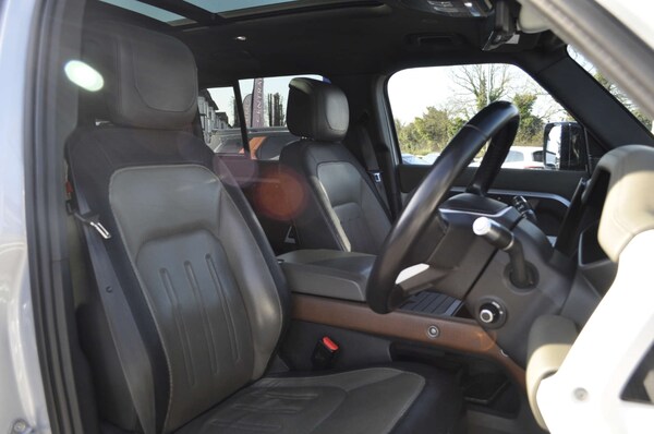 Used Land Rover Defender 2021 for sale - 73849873: Photo 8