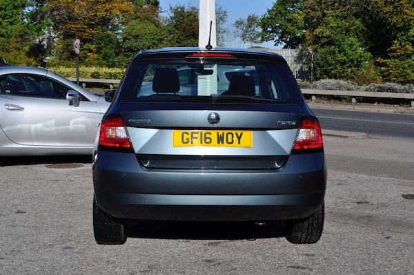 Used Skoda Fabia 2016 for sale - 76159792: Photo 2