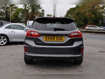 Used Ford Fiesta 2018 for sale - 76220635: Photo