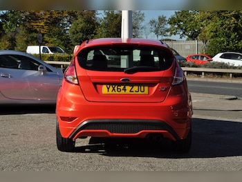 Used Ford Fiesta 2014 for sale - 76172784: Photo 2