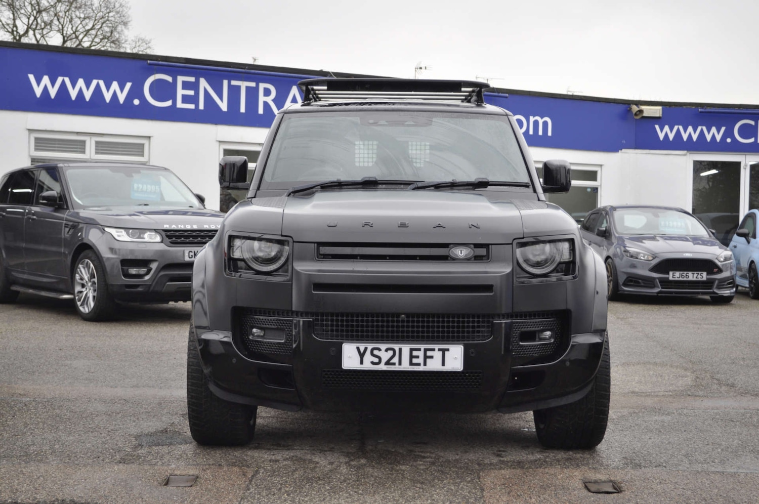 Used Land Rover Defender 2021 for sale - 77778154: Photo 3