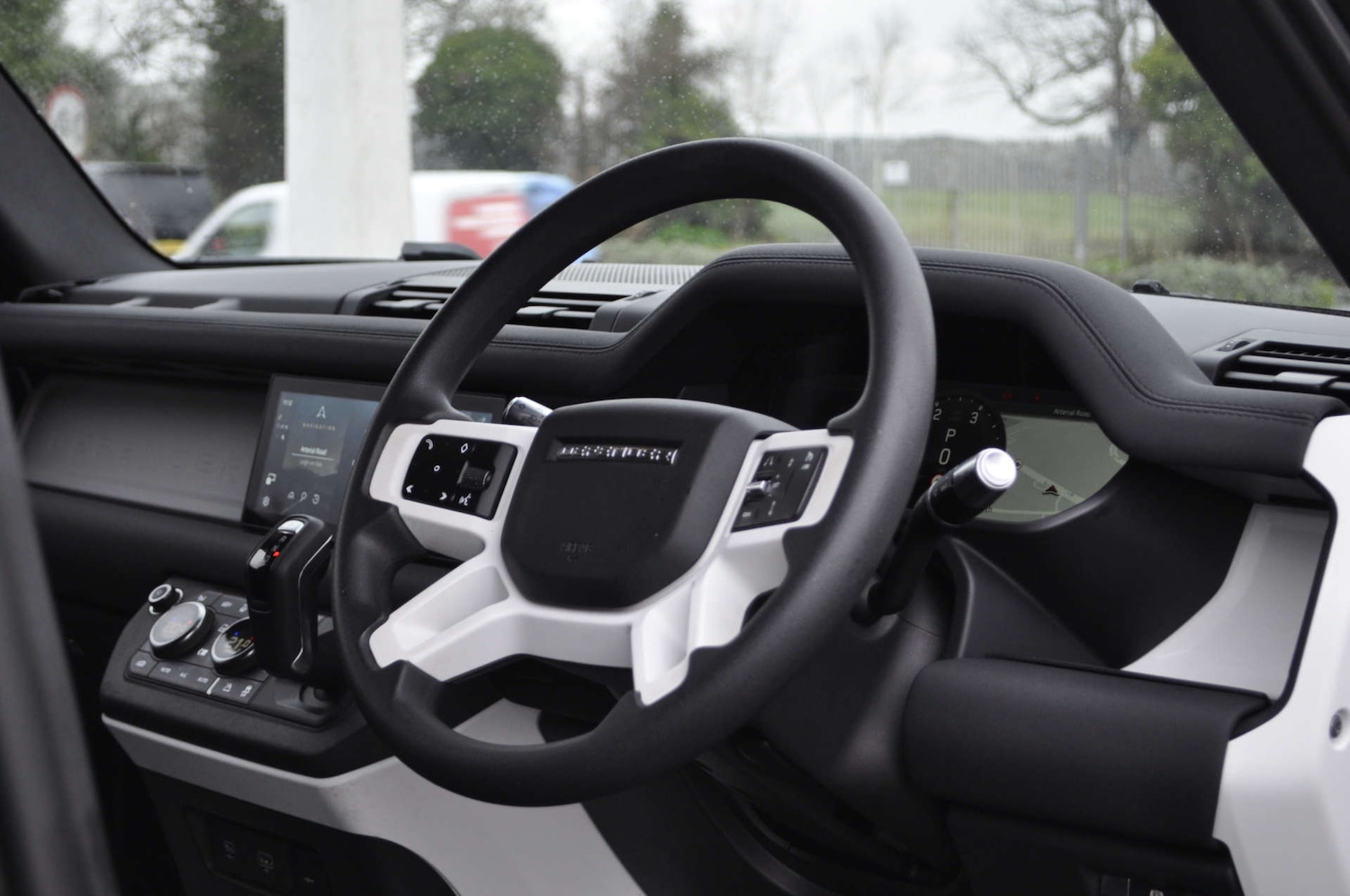 Used Land Rover Defender 2021 for sale - 77778154: Photo 8