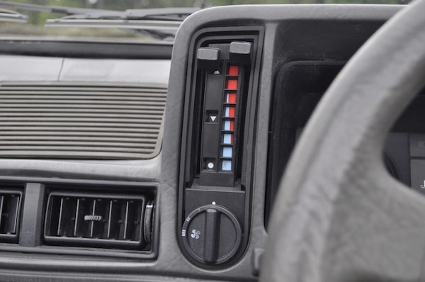 Used Ford Escort 1986 for sale - 74549707: Photo 13