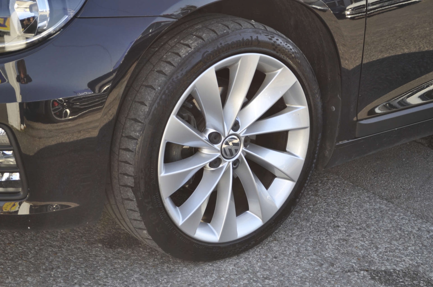 Used Volkswagen Scirocco 2017 for sale - 77946338: Photo 32